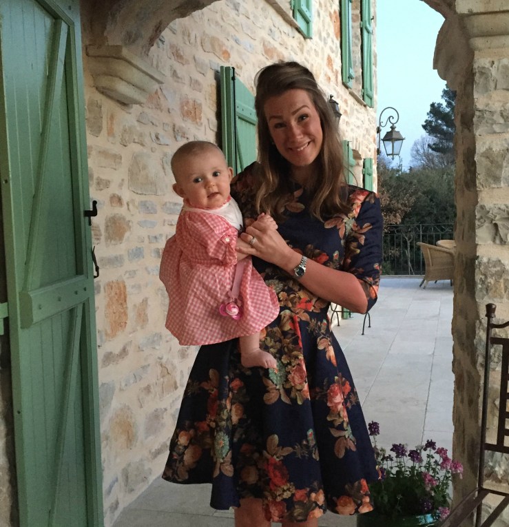 Ellie och Kat Påskafton.jpg