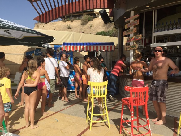 26497863075_b3daaed15e_o